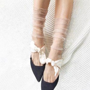 Lady's Sheer Socks Gathered at Top to Hold Up Glisten Reinforced Toe 3 Colors